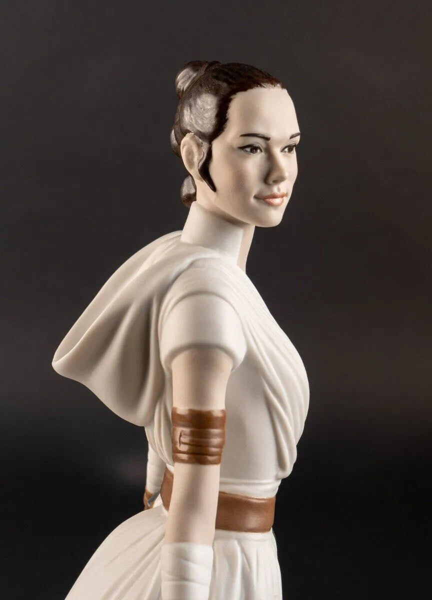 Lladro Rey™ Sculpture