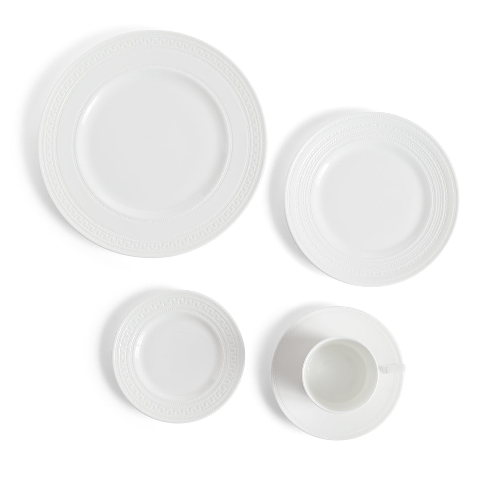 Wedgwood Intaglio Dinner Set of 5