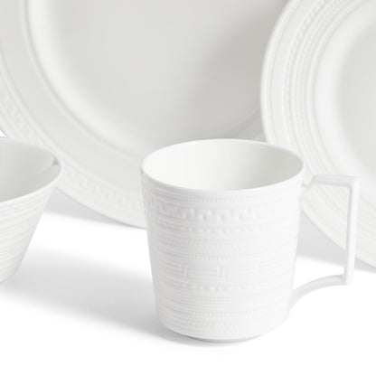 Wedgwood Intaglio Dinner Set of 16