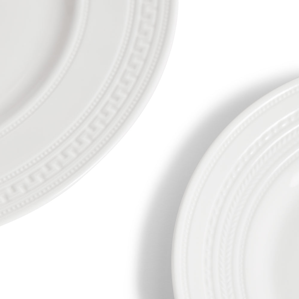 Wedgwood Intaglio Dinner Set of 16