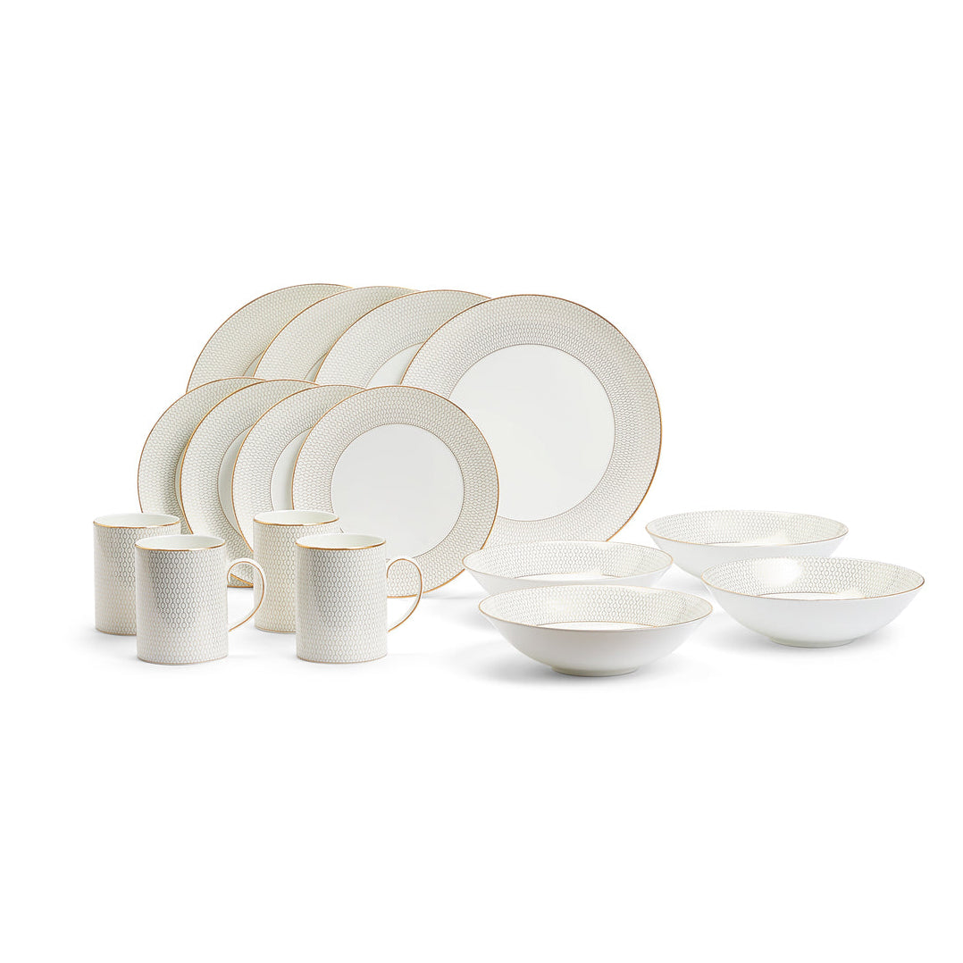 Wedgwood Gio Gold 16 Piece Dinner Set
