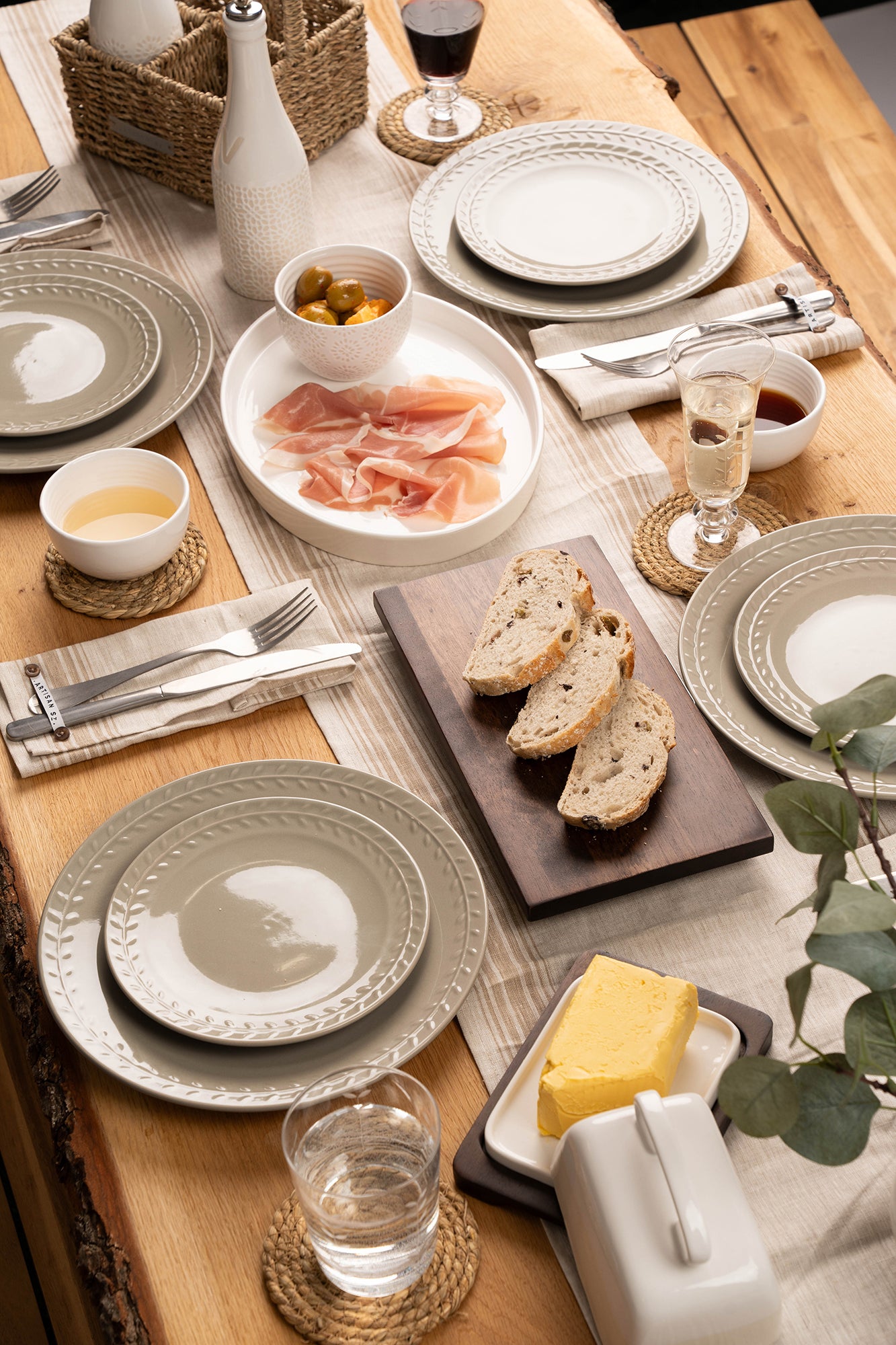 Artisan Street Leaf Plate 26.5cm