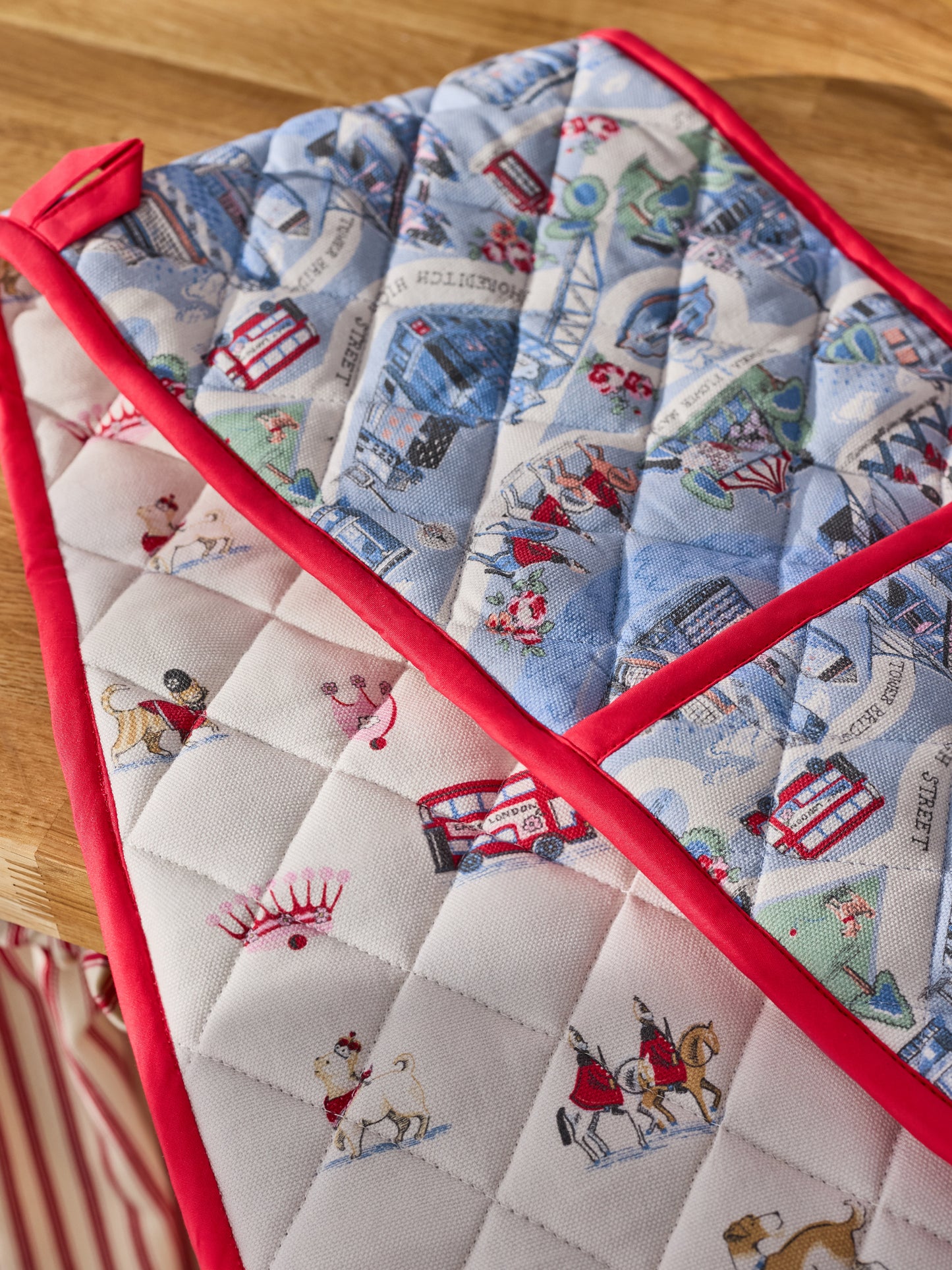 Cath Kidston London Town Double Oven Glove