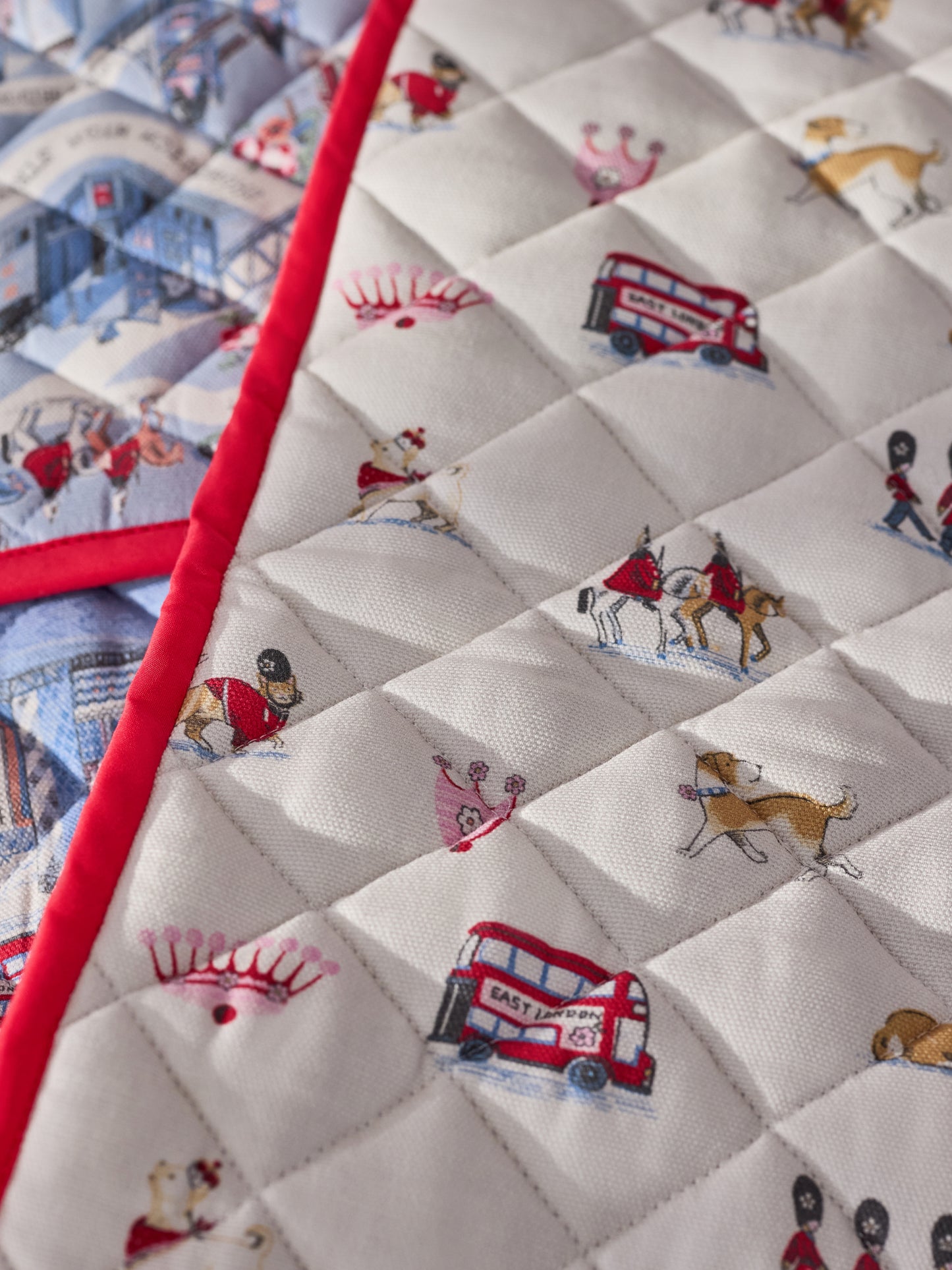 Cath Kidston London Town Double Oven Glove