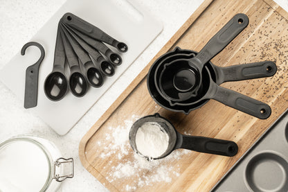 Fusion Measuring Cup Set and Scraper Set of 4
