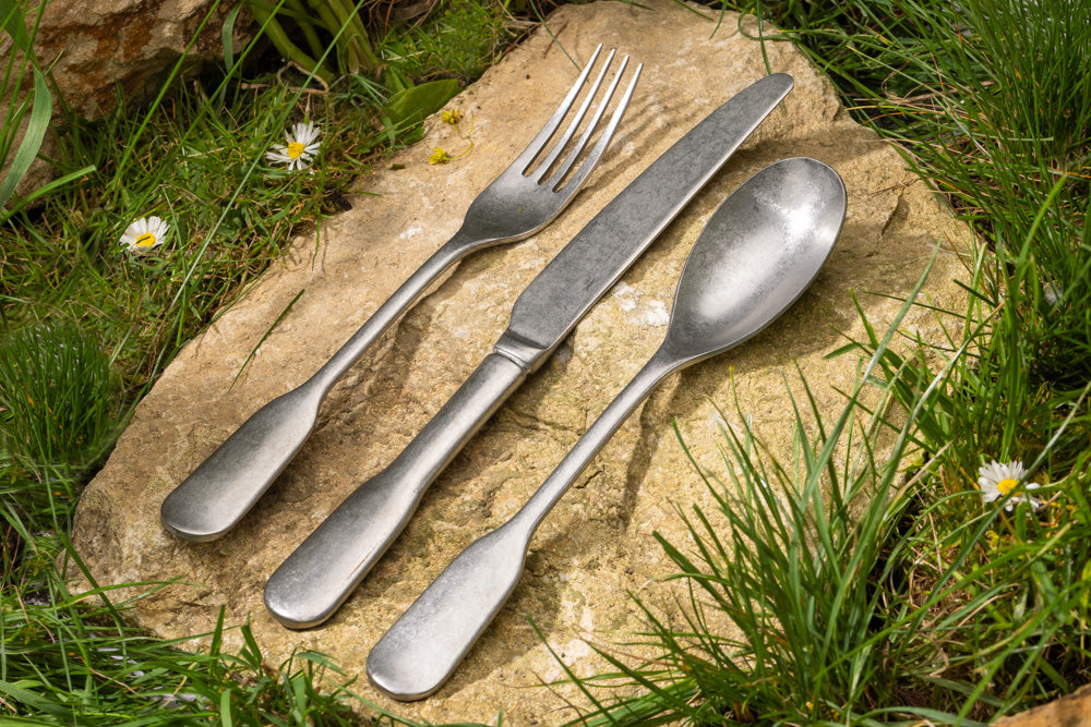 Charingworth Fiddle Vintage Satin 42 Piece Cutlery Set