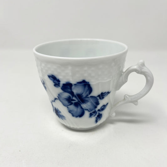 Richard Ginori Rose Blu Teacup