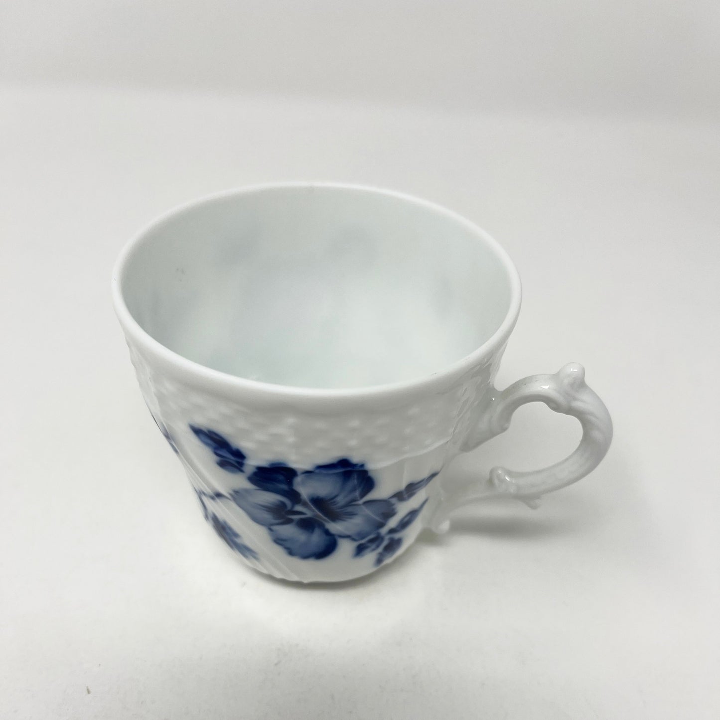 Richard Ginori Rose Blu Teacup