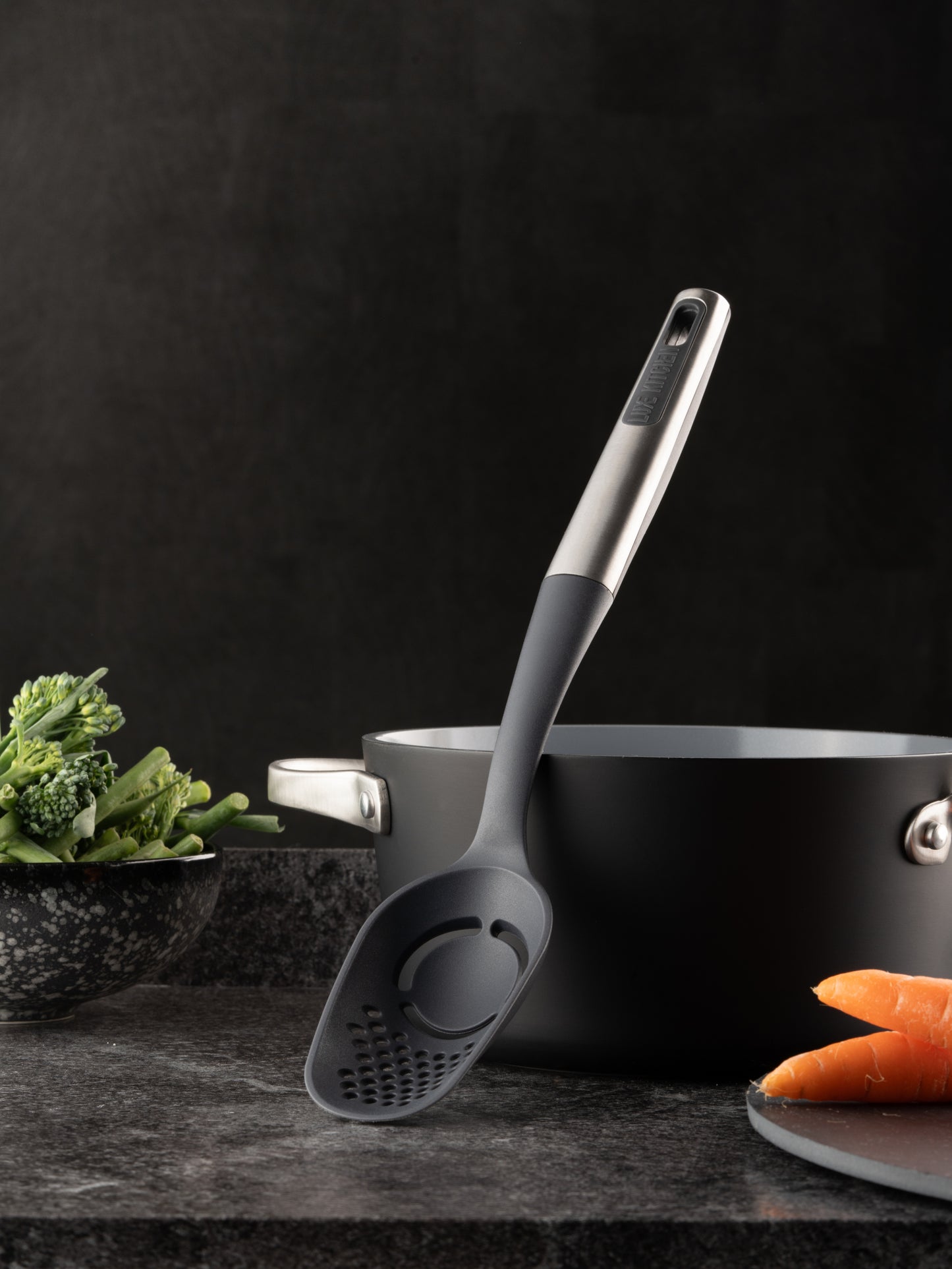 Luxe Nylon Slotted Spoon