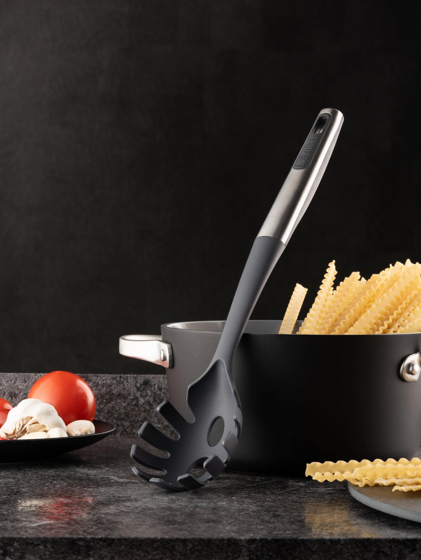 Luxe Nylon Spaghetti Server