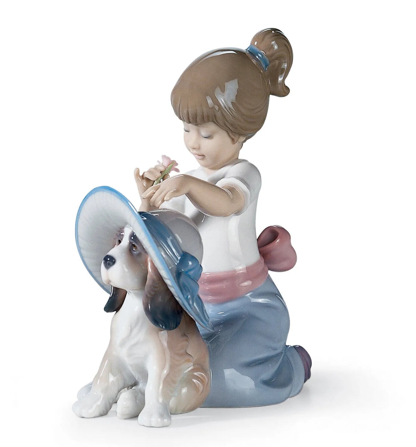 Lladro An Elegant Touch