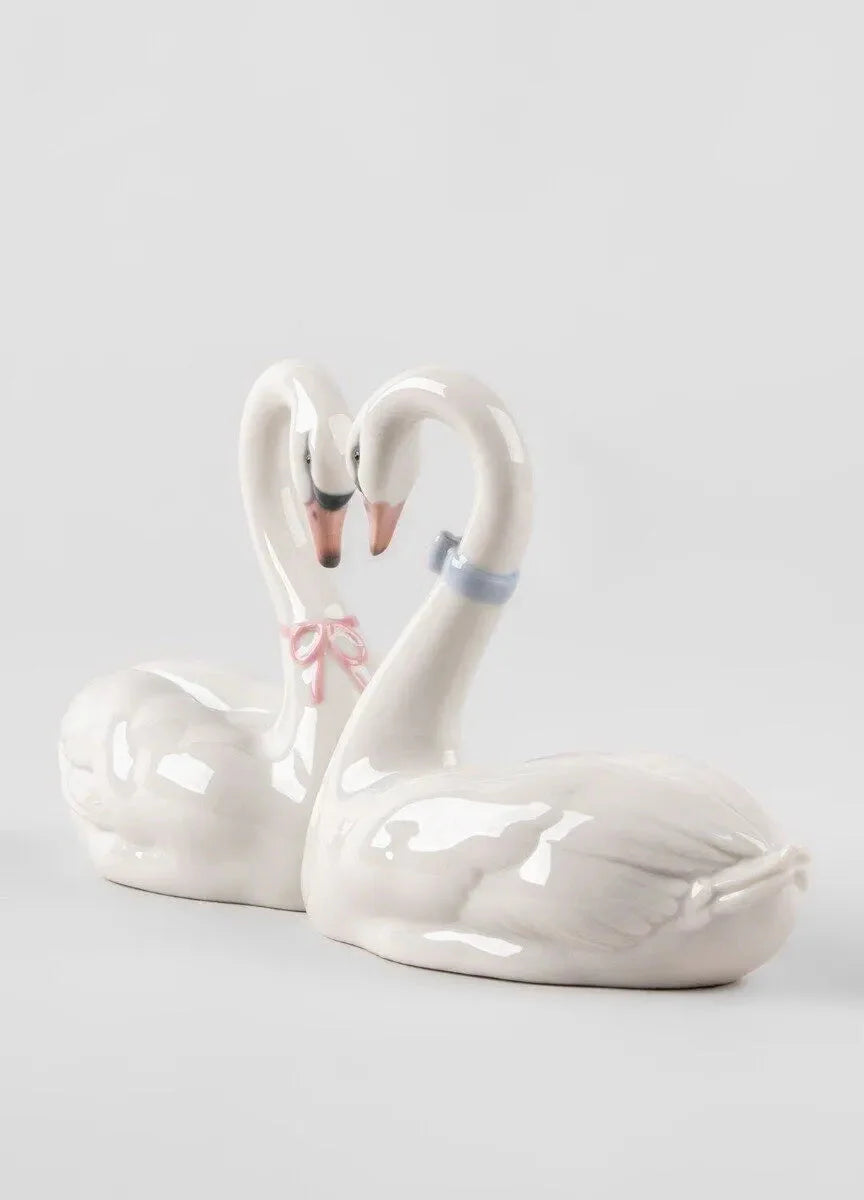 Lladro Endless Love Mini-Goviers