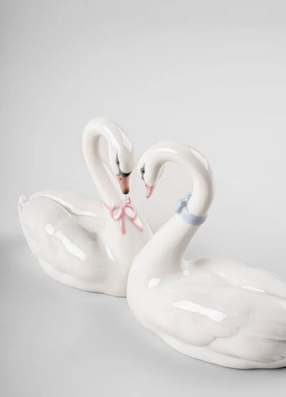 Lladro Endless Love Mini-Goviers