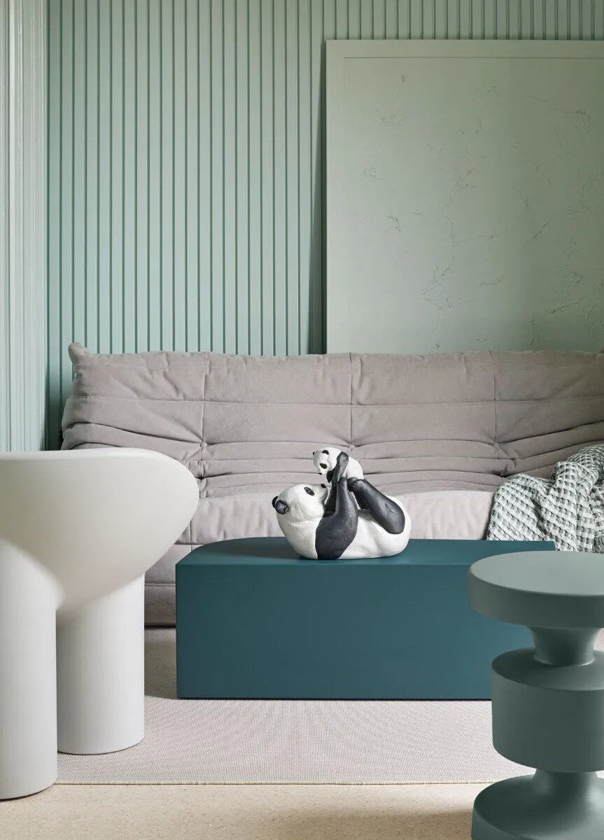 Lladro Mommy Panda-Goviers