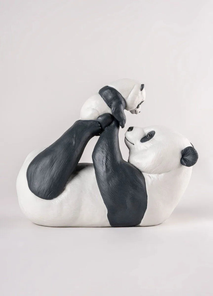 Lladro Mommy Panda-Goviers