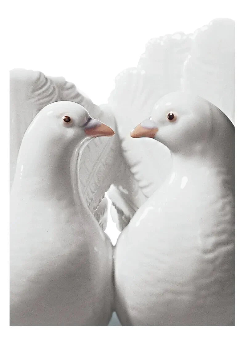Lladro Pair of Doves-Goviers