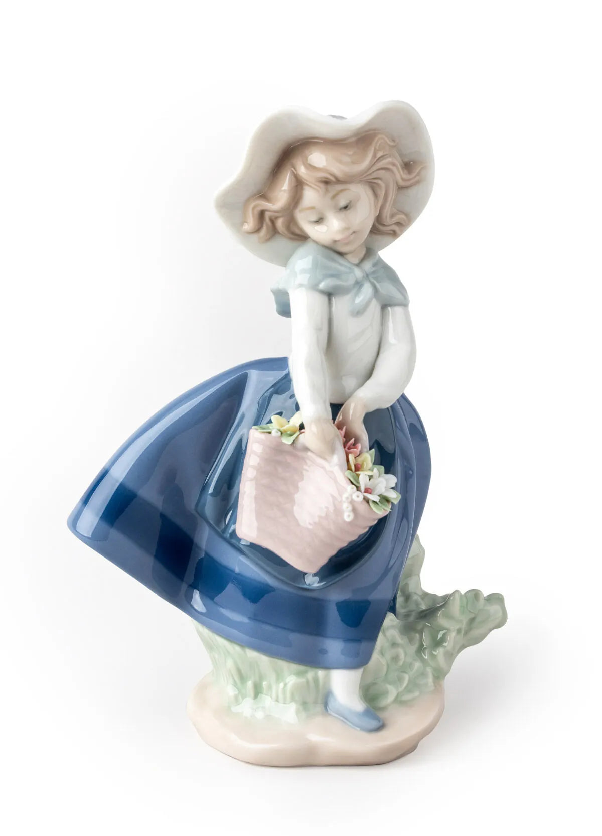 Lladro Pretty Pickings Girl Figurine