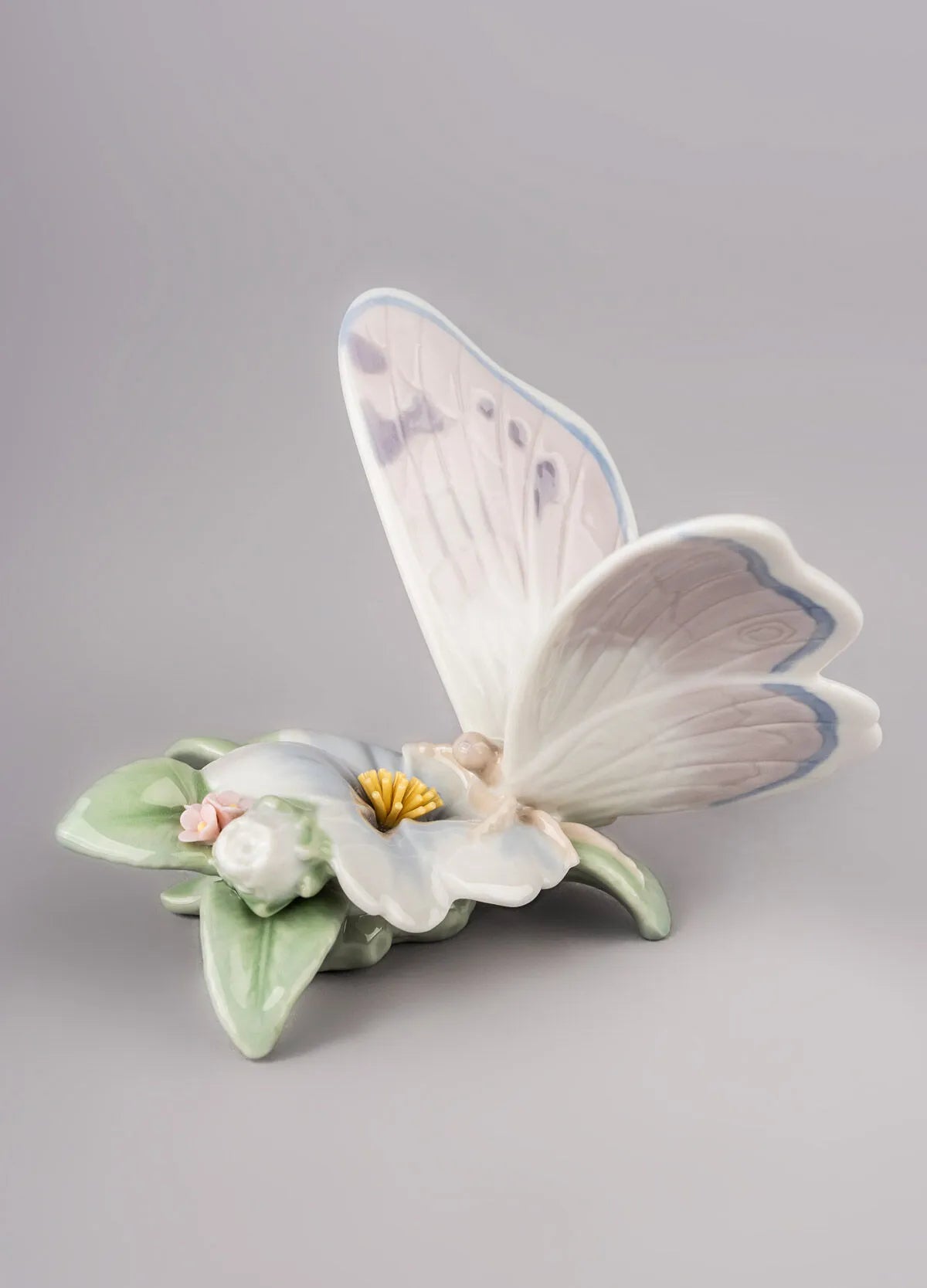 Lladro Refreshing Pause Butterfly