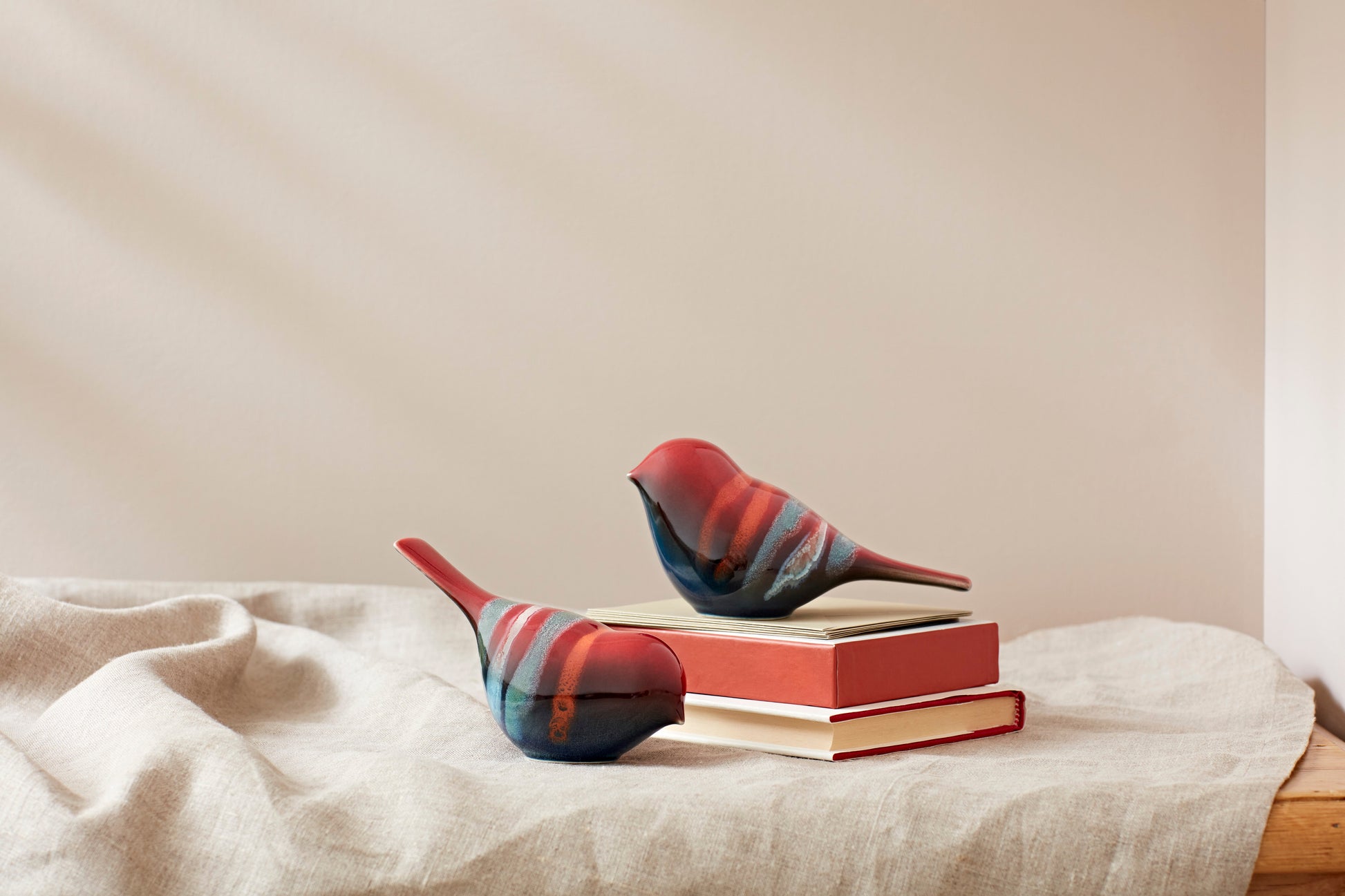 Poole Pottery Horizon Pecking Bird-Goviers