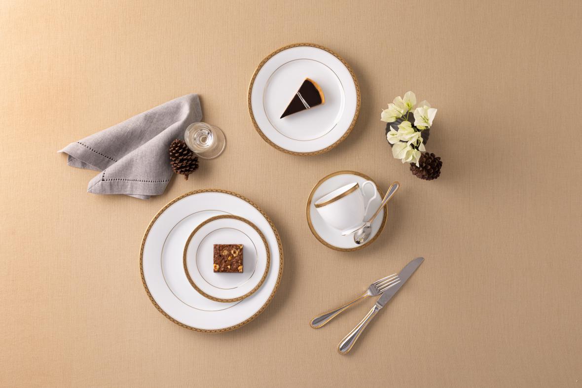 Noritake Charlotta Gold Dinner plate 27cm