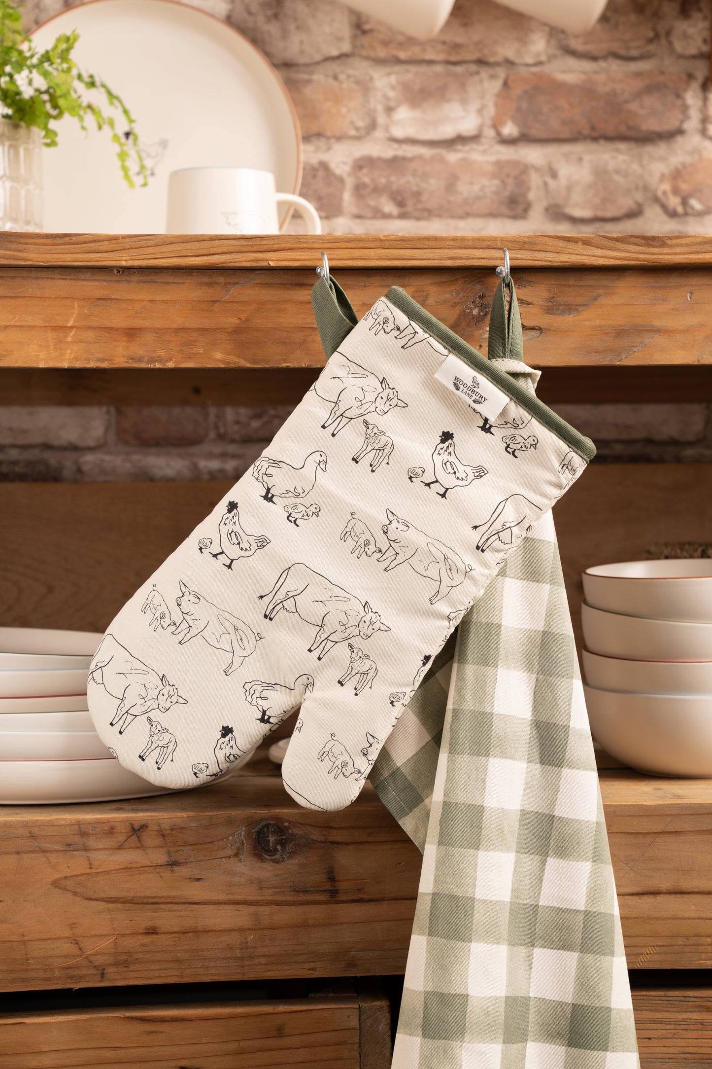 Woodbury Lane Oven Mitt Animals