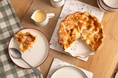 Woodbury Lane Fluted Pie Dish