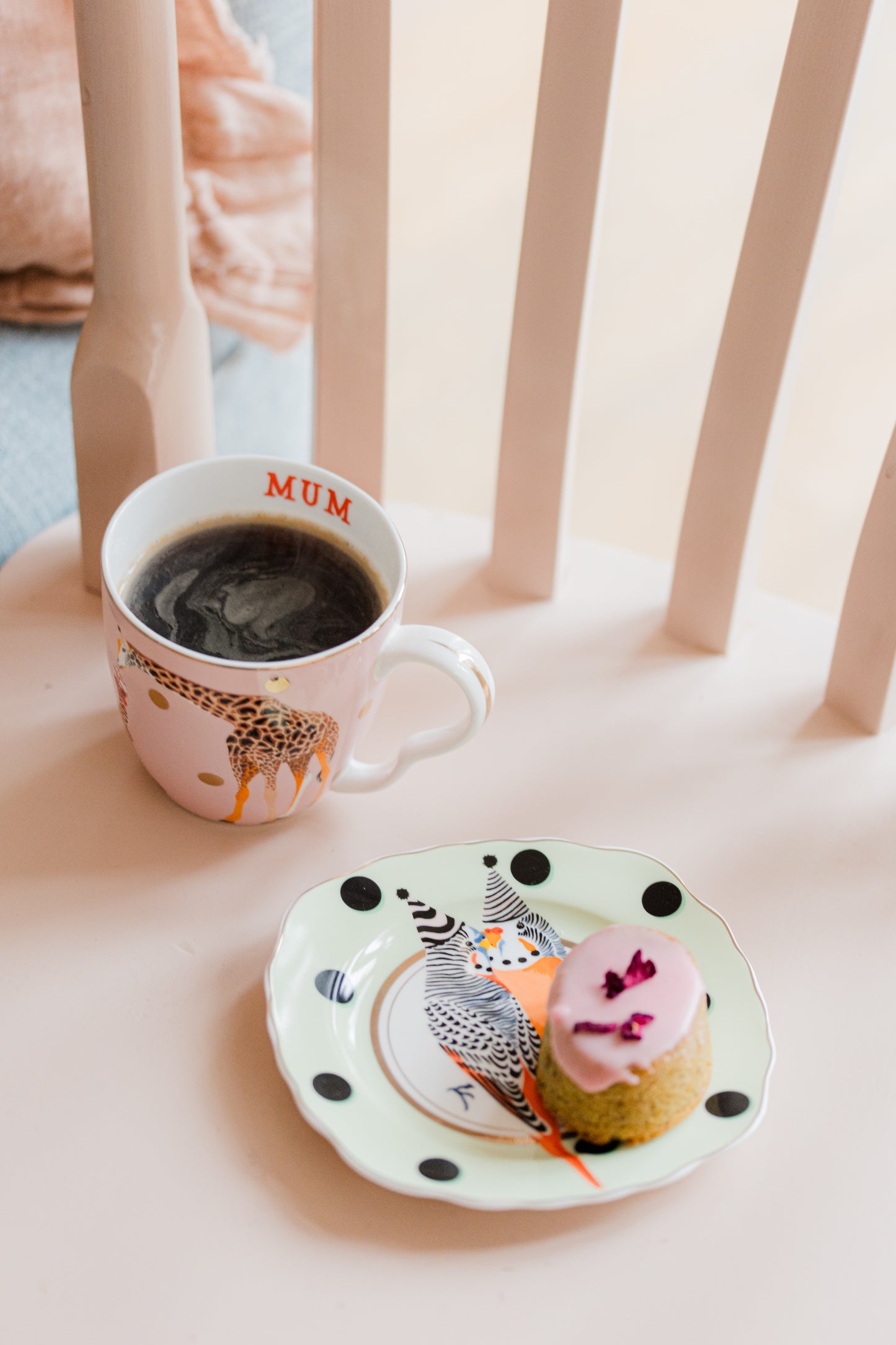 Yvonne Ellen Cake Plate - Budgie