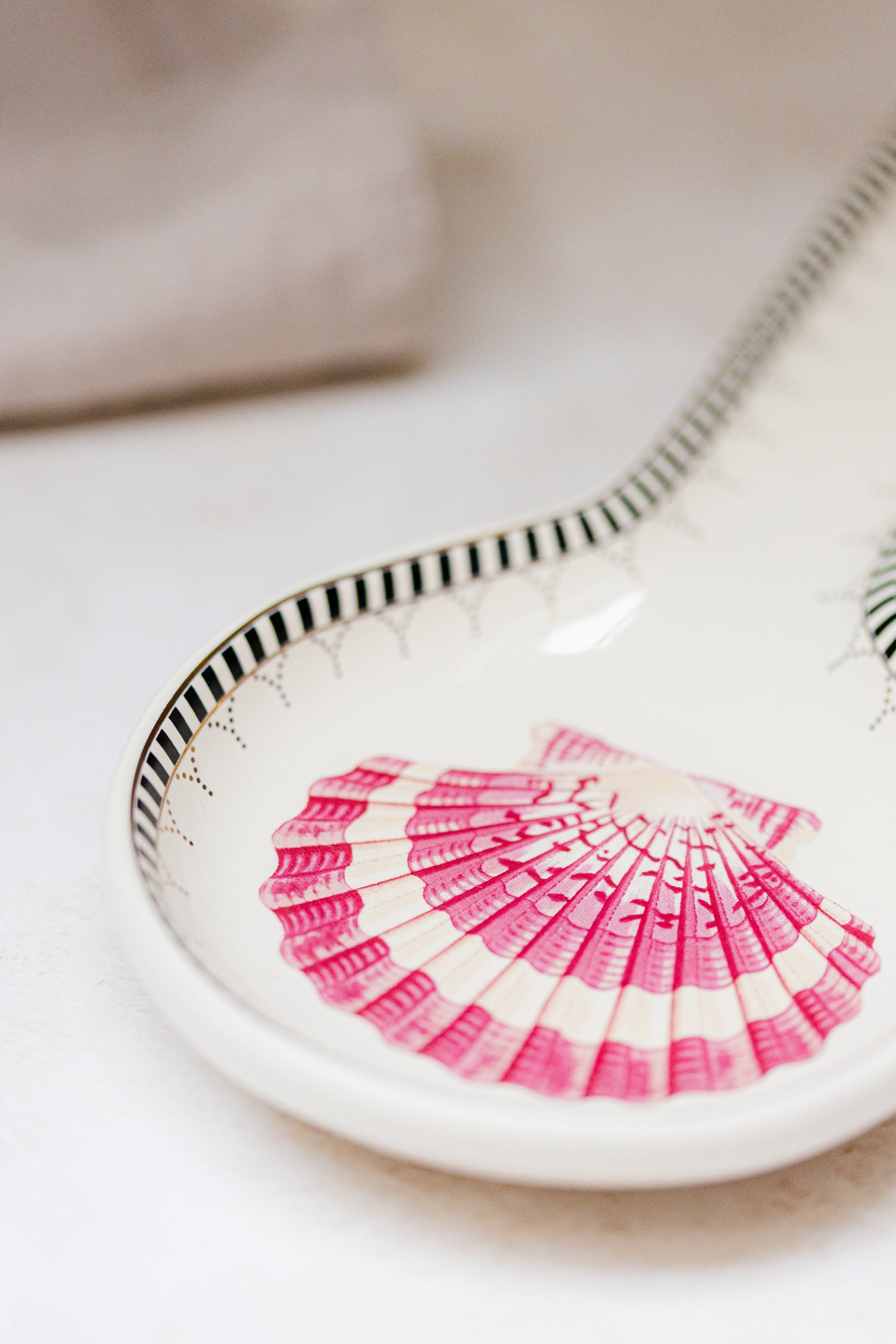 Yvonne Ellen Spoon Rest - Shell