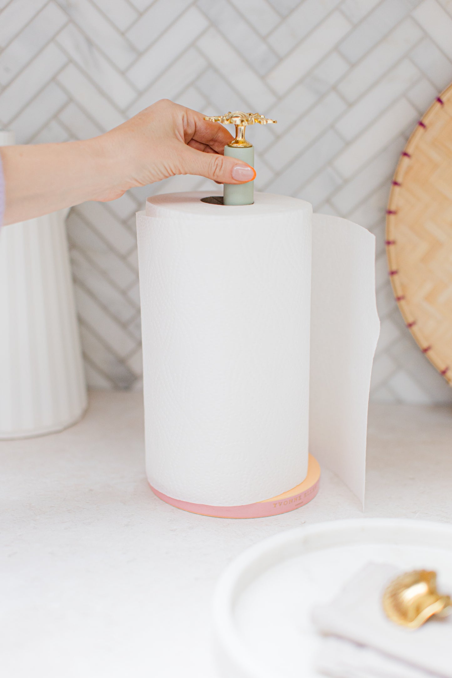 Yvonne Ellen Kitchen Towel Holder - Bee