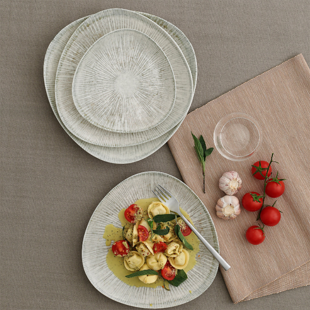 Gural Celestial Pera Plate 27cm